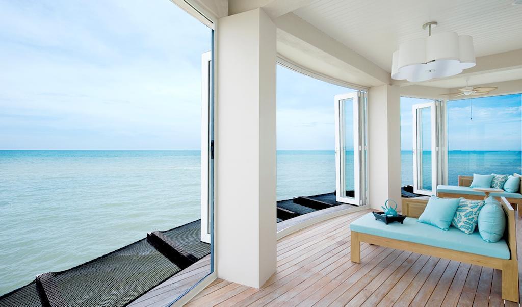 Avillion Port Dickson Hotell Eksteriør bilde The view from a suite at the resort