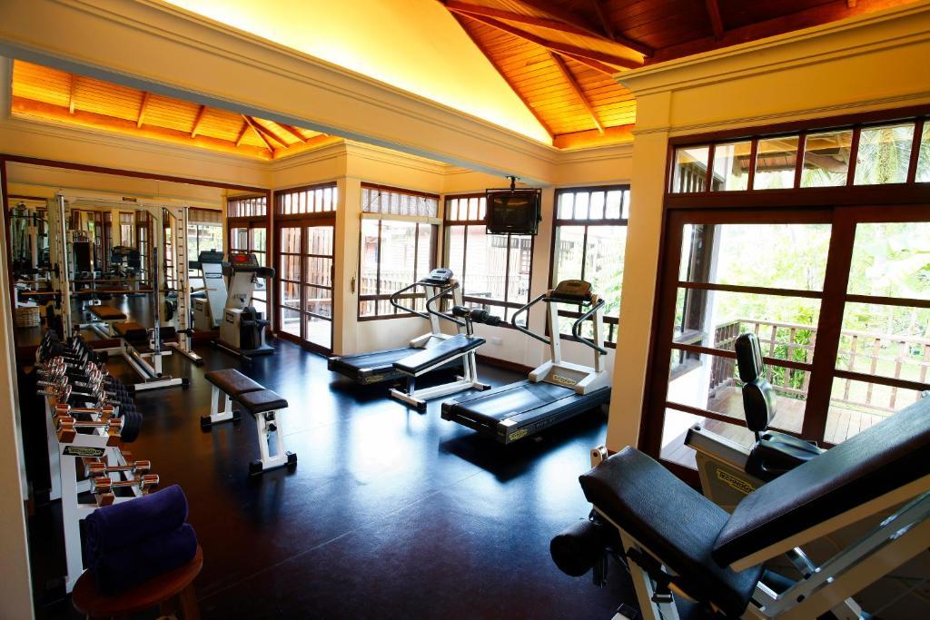 Avillion Port Dickson Hotell Eksteriør bilde The gym at the resort